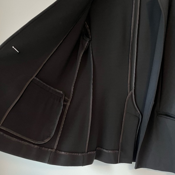 Banana Republic Unstructured Stretch Ponte Blazer in Black 4 - Picture 9 of 16